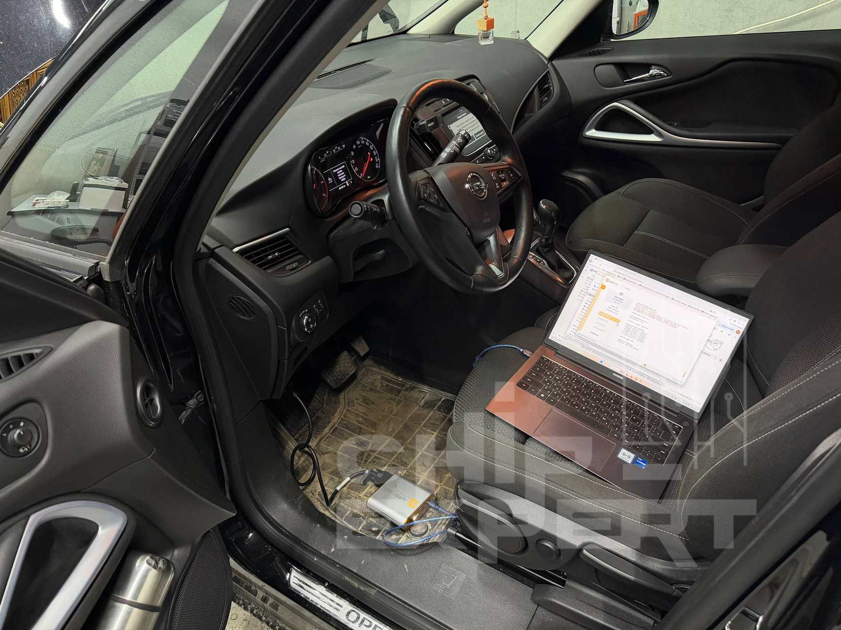 Работа с прошивкой Opel Zafira 2020 Работа с прошивкой Opel Zafira 2020 через диагностическое оборудование